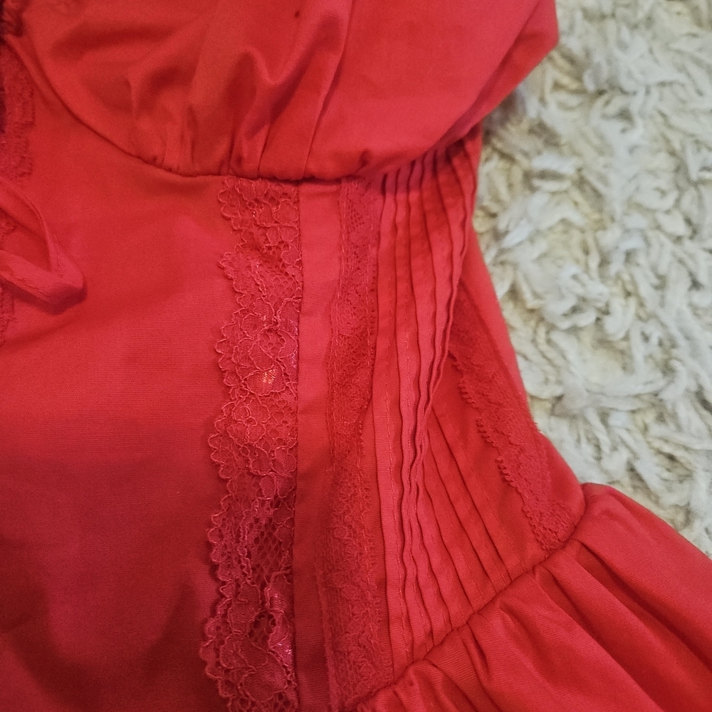 Red Sleeveless Dress - Picture 2 of 5